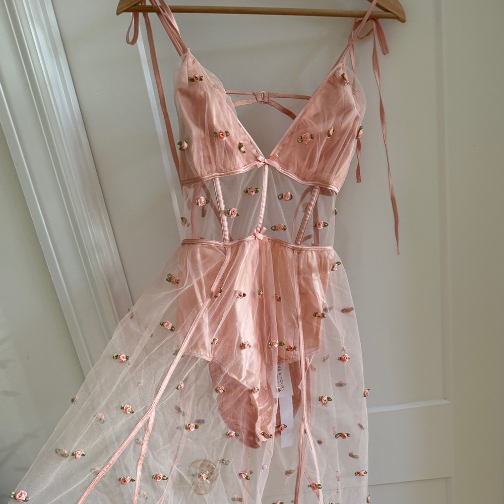 FOR LOVE & LEMONS PINK JASMINE ROSETTE SHEER MAXI DRESS SIZE L